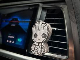 Ароматизатор на дефлектор AROMA BAR на магните Грут черно-белый