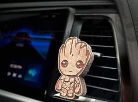 Ароматизатор на дефлектор AROMA BAR на магните Грут коричнево-белый