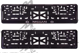 Рамка номера пластмассовая с защелкой, надпись серебро Nissan рельеф.